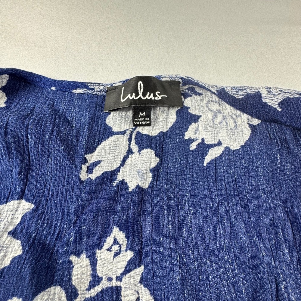Lulus Blue White Floral Maxi Dress V-Neck Flutter Sleeve Boho Tiered Medium - Picture 3 of 4